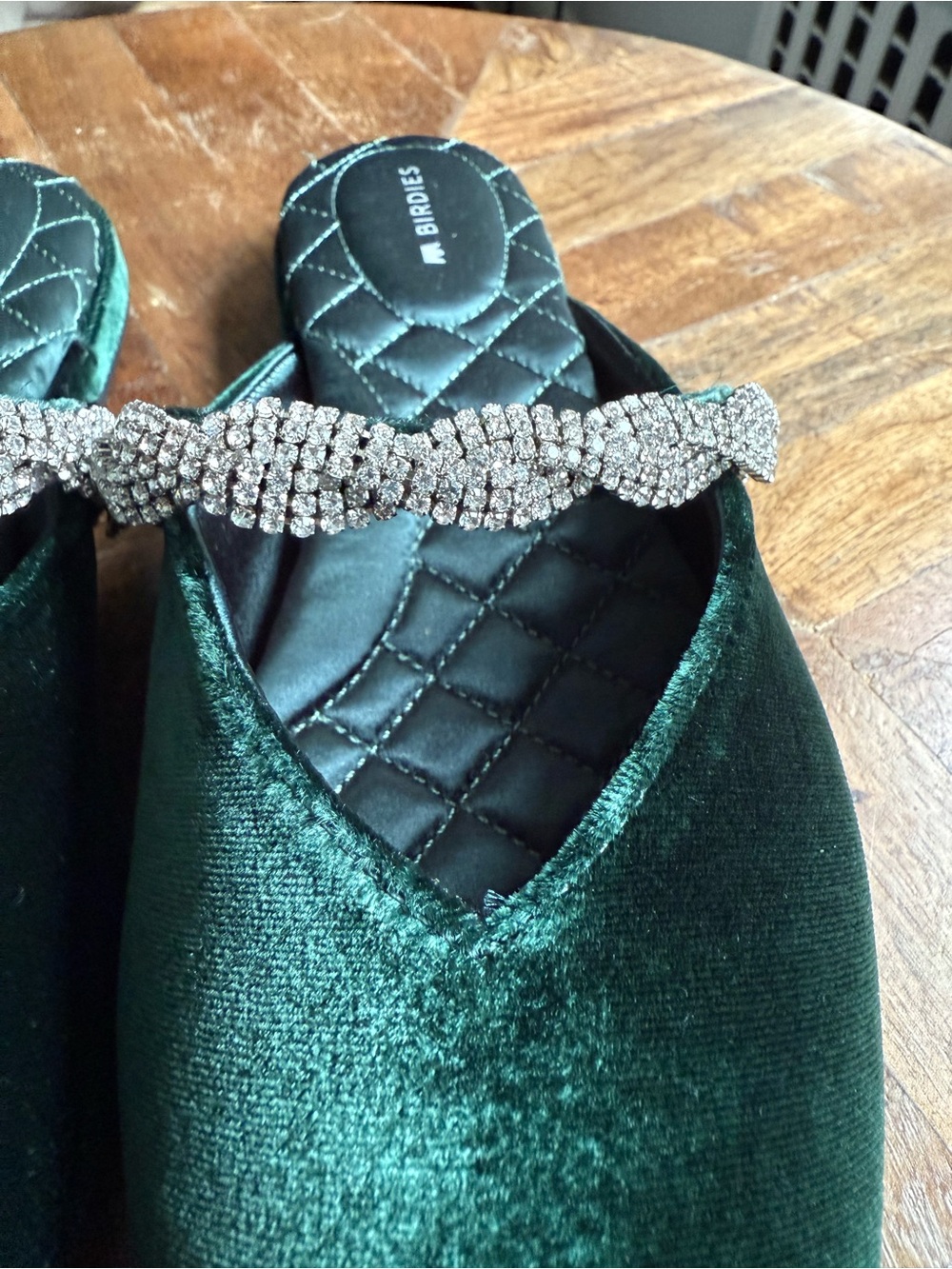 Birdies Rhinestone Embellished Green Velvet Pointy Toe Mules 7.5. NIB - Picture 6 of 11